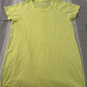 lululemon athletica Bright Green Short Sleeve Tee
